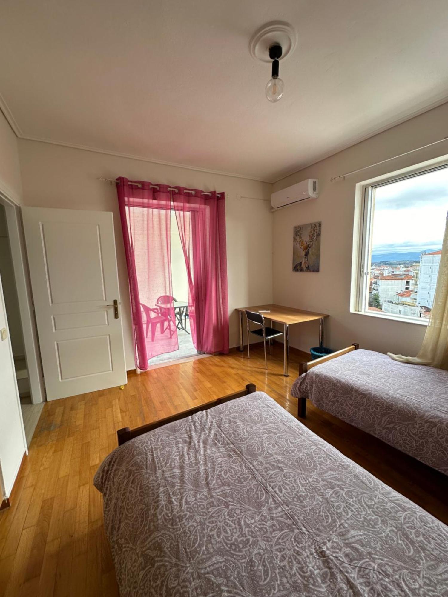 Tripolis Suite 7 Floor Luaran gambar